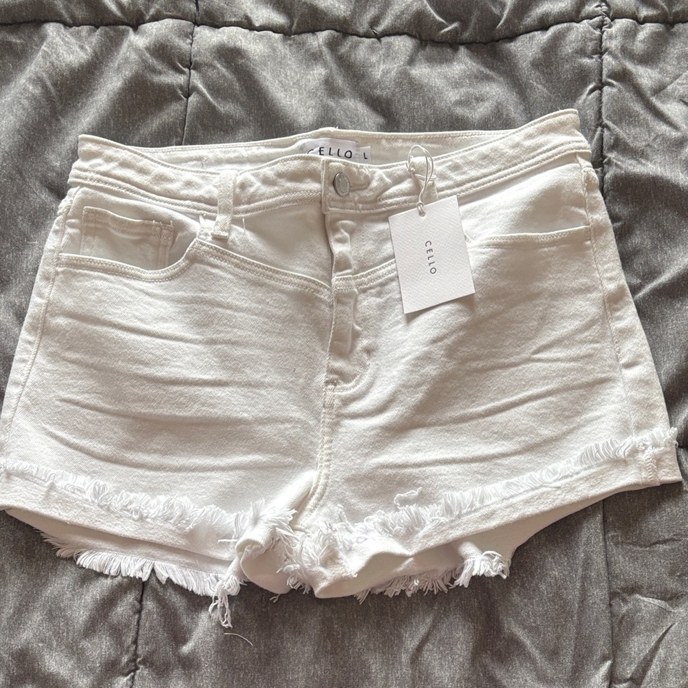 Cello white denim shorts, size large